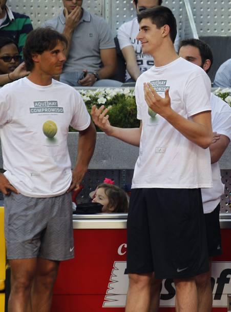 Sport e spettacolo con passerella di vip al Charity Day di Madrid in favore dei bambini bisognosi. Nella foto Thibaut Courtois e Rafael Nadal (Lapresse)